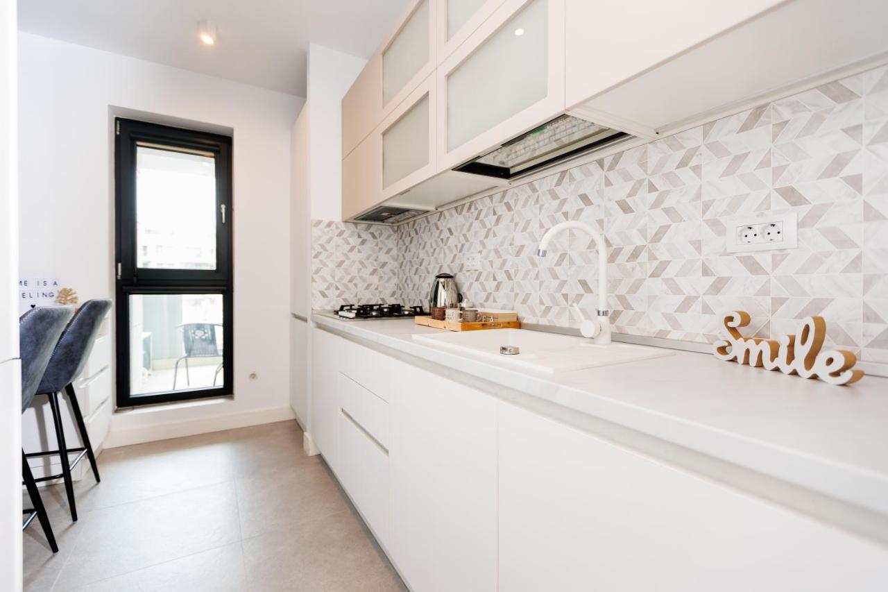 Vanilla Apartment - Pipera Bucharest Exterior photo